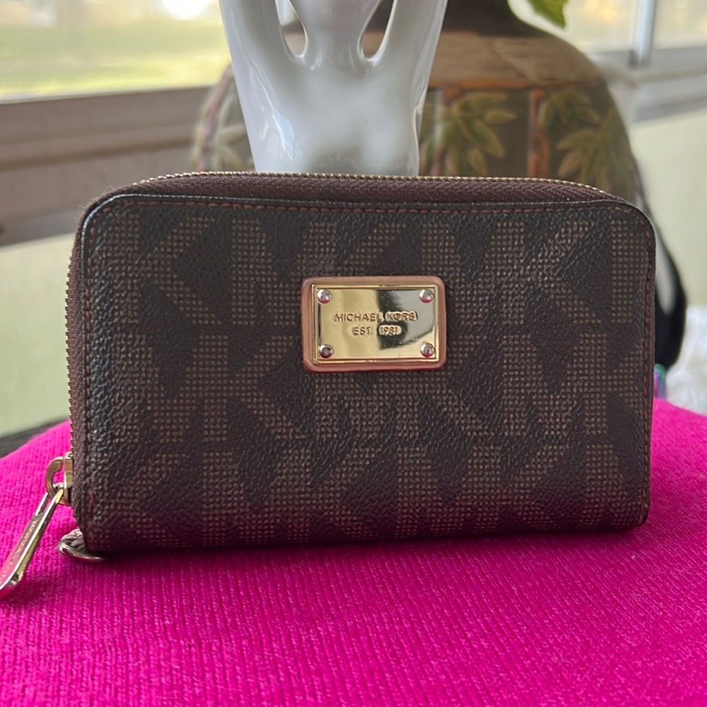 NEW Michael Kors Jetset wallet/wristlet